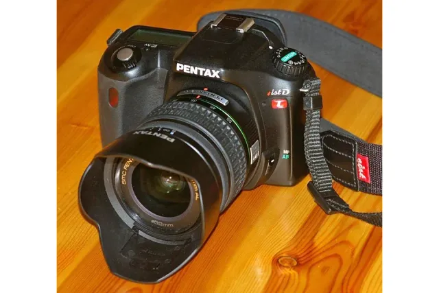 PENTAX *ist DL