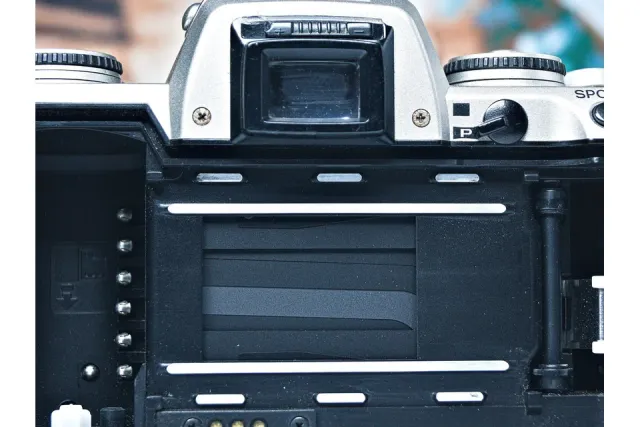 PENTAX MZ-5 / MZ-5n（北美 ZX-5）
