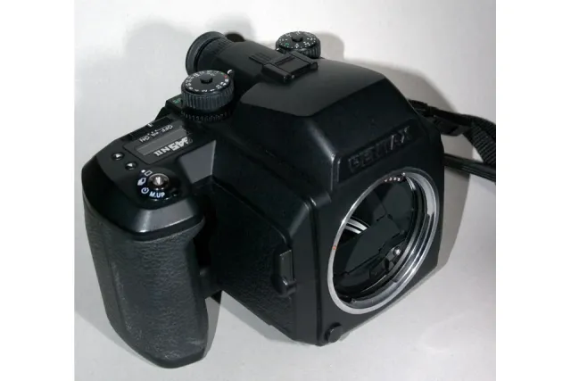 PENTAX 645N II