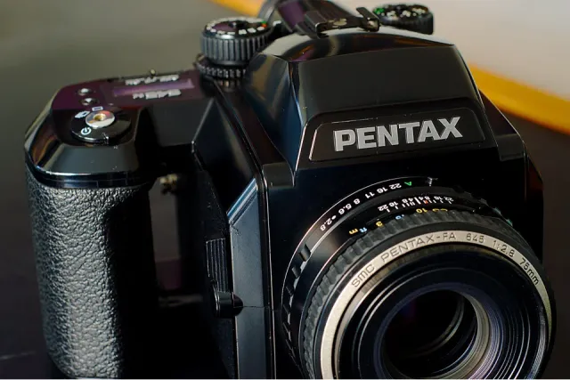PENTAX 645N
