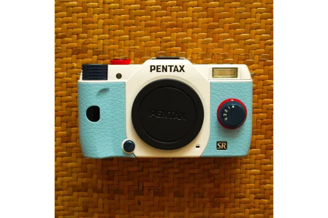 PENTAX Q10